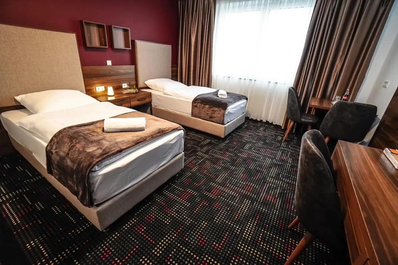 Sunset Hotel Kelsterbach