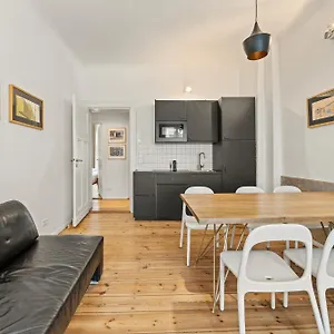 Mooeve Friedrichs Mid Appartement Berlin